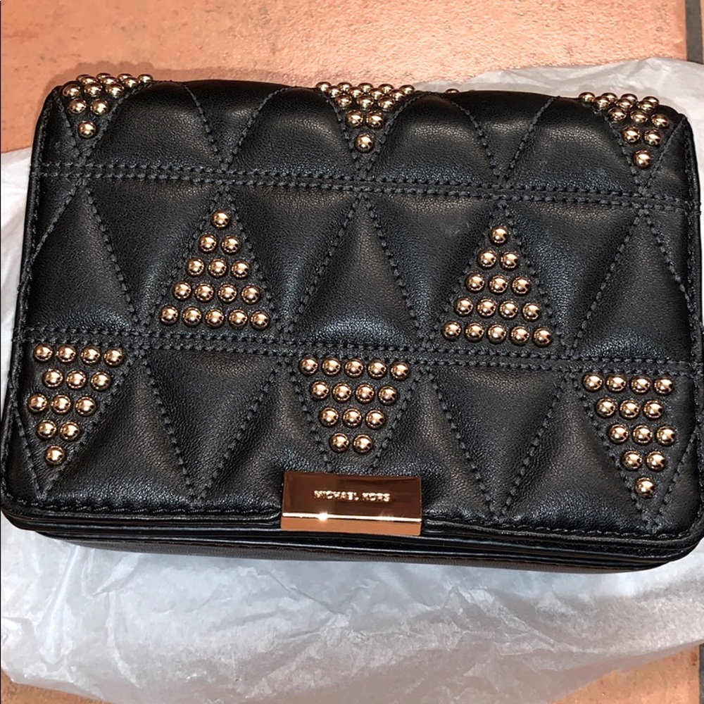 Michael Kors Jade quilted leather clutch/crossbody
